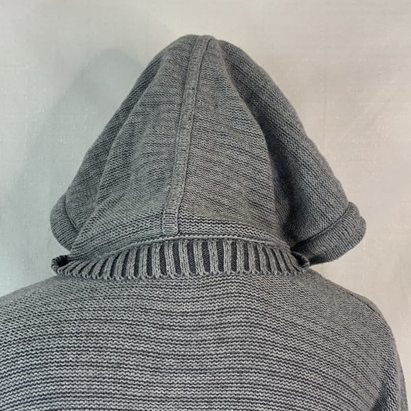 GAP Branded Gray Hooded Sweater - Picture 10 of 16